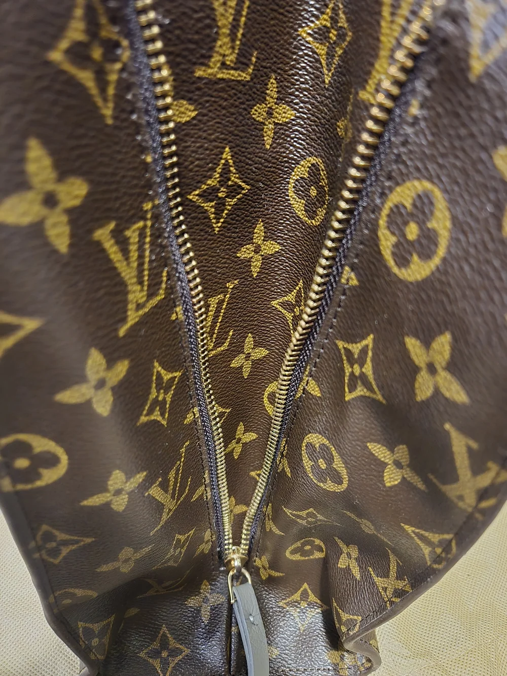 Louis Vuitton STYLE Monogram Canvas Tote with Gray Trim With Matching Wallet